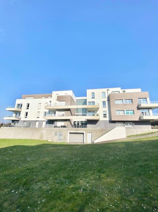 Le Domaine Reserve , Parking Et Ecrin De Verdure Amiens Buitenkant foto