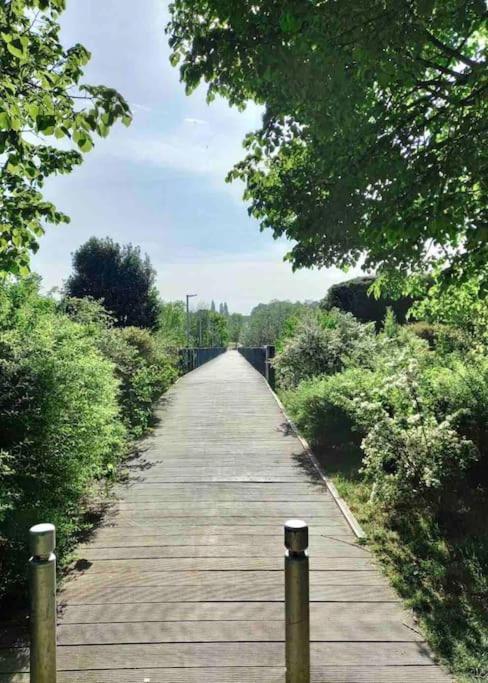 Le Domaine Reserve , Parking Et Ecrin De Verdure Amiens Buitenkant foto
