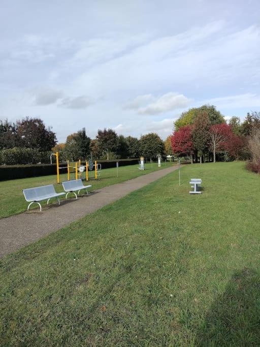 Le Domaine Reserve , Parking Et Ecrin De Verdure Amiens Buitenkant foto